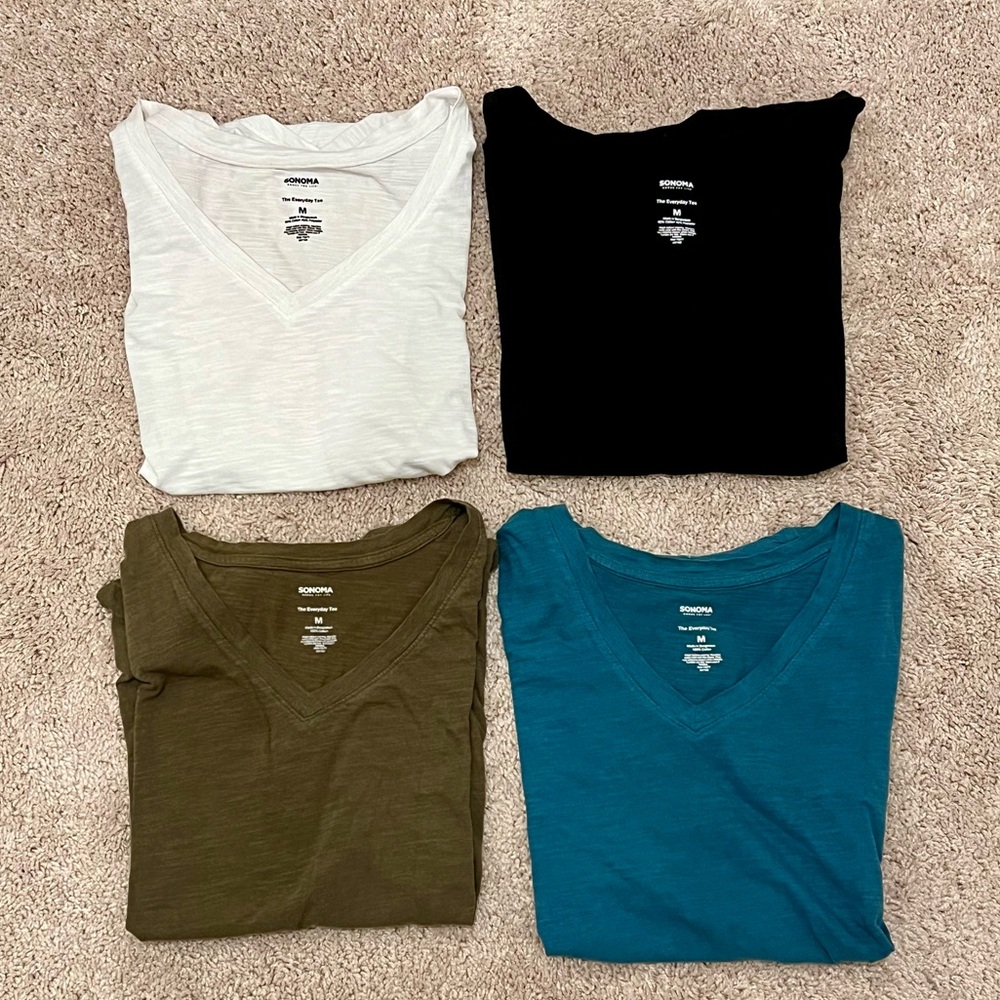 Bundle of 4 Sonoma Goods for Life Everyday Short Sleeve V-Neck Tee